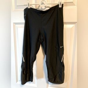 Nike Capri Leggings Size M